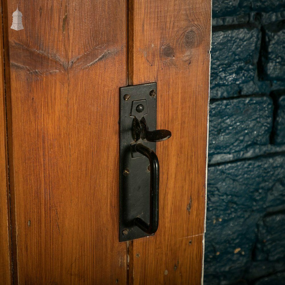 Ledged And Braced Door, Pine Finish photo vinterior