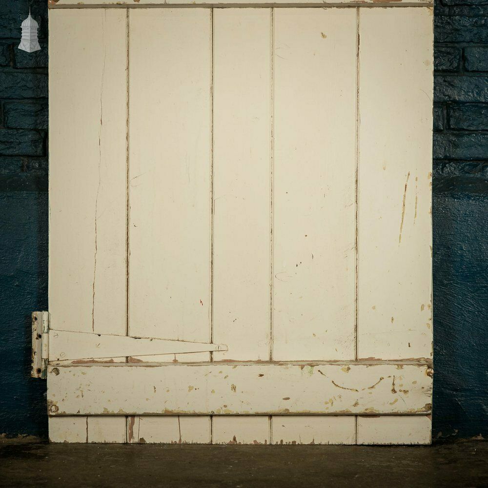 240.0 Ledged Plank Door, Green Painted Pine photo