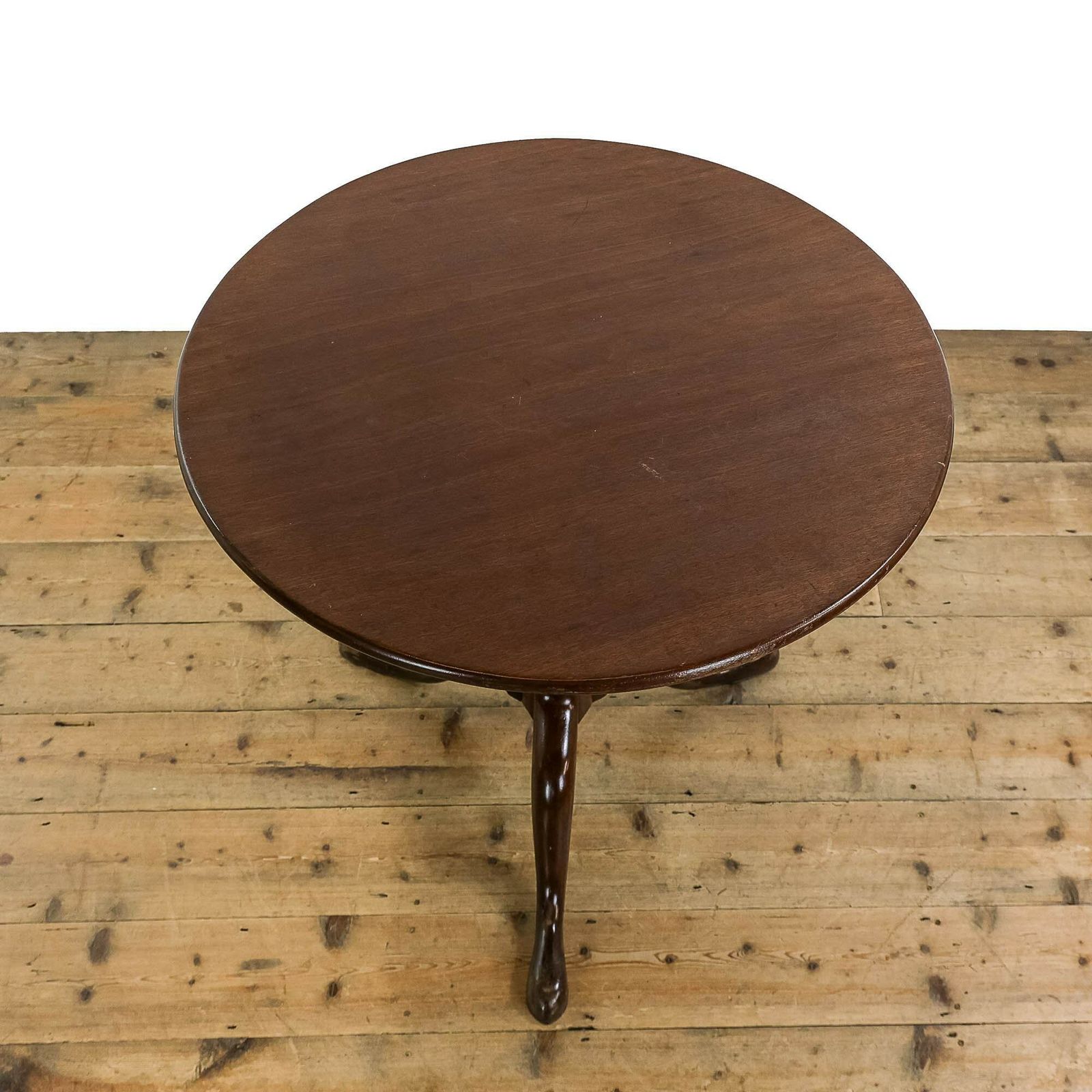 photo furniture Georgian Antique Mahogany Tilt Top Table