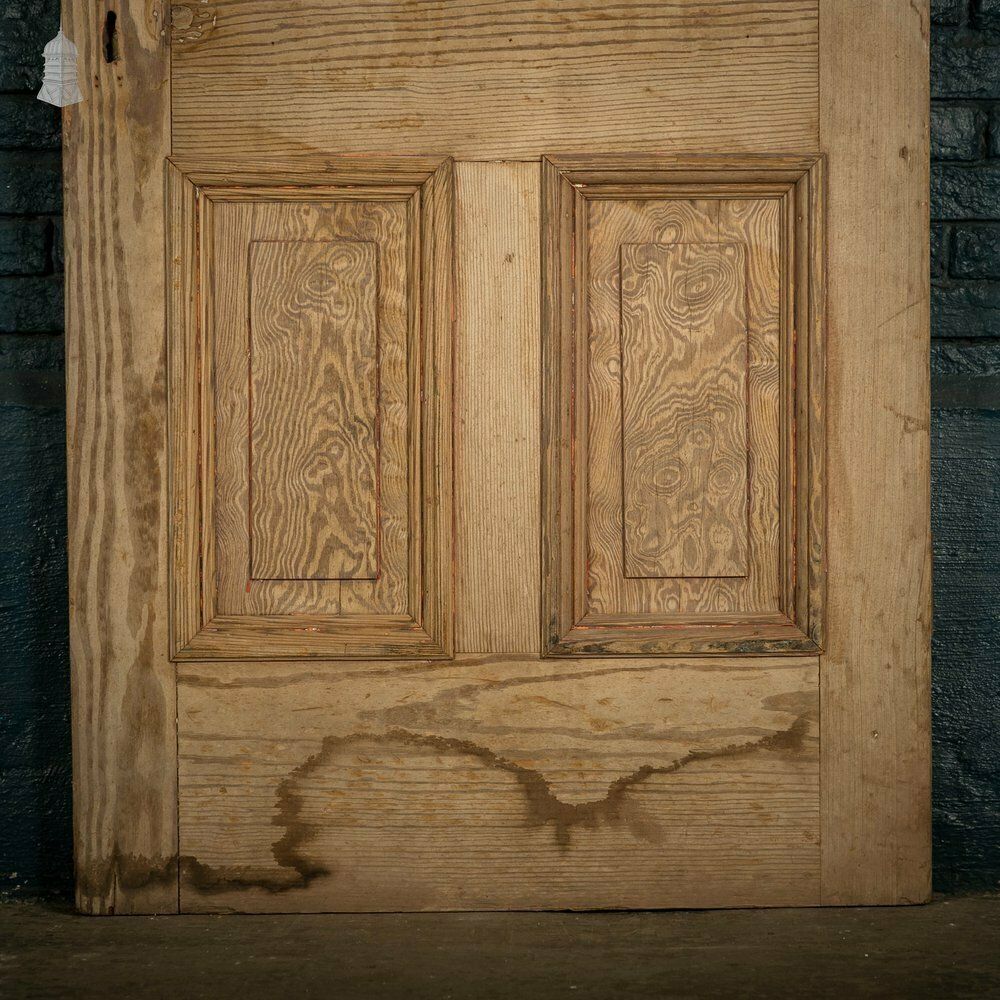 480.0 Half Glazed Door, 1 Glazed Panel Over 4 Moulded Panels photo