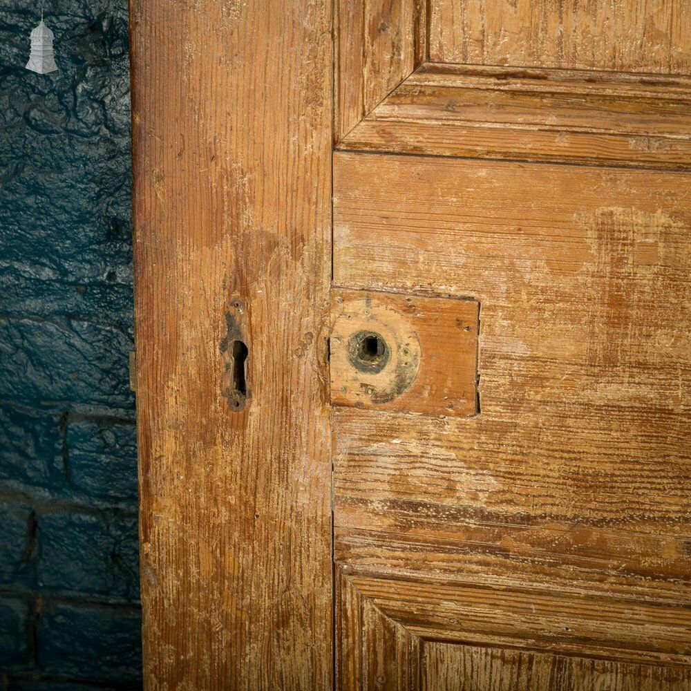 Pitch Pine Panelled Door, Victorian Style, 6 Moulded Panel photo 540.0