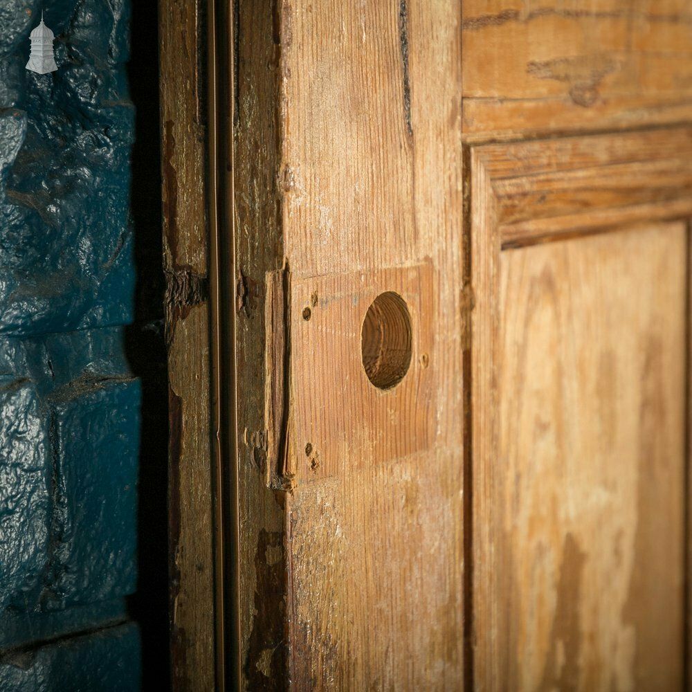 Pitch Pine Panelled Door, Victorian Style, 6 Moulded Panel photo buy