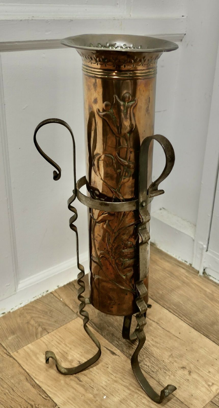 Arts And Crafts Copper And Iron Umbrella Stand photo 600.0