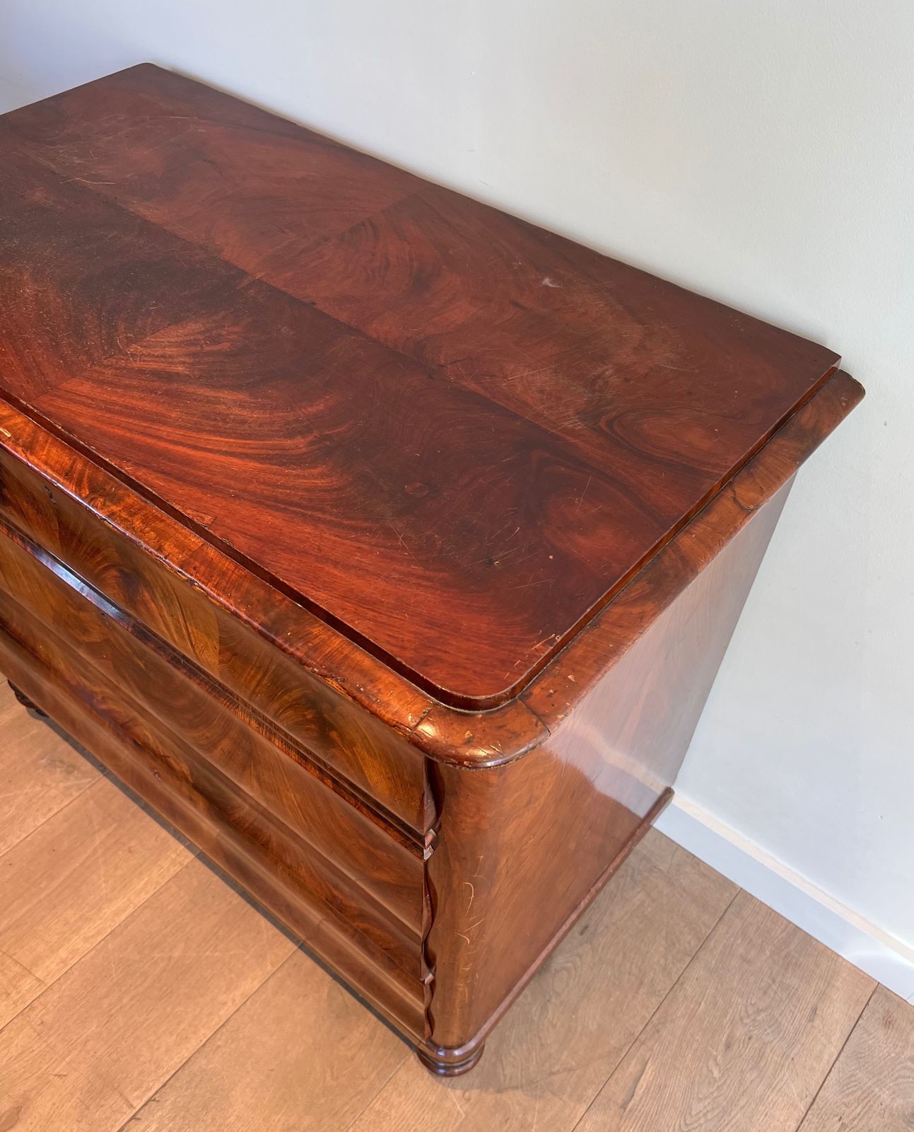 Louis Philippe Chest Of Drawers In Flamed Mahogany photo vintage