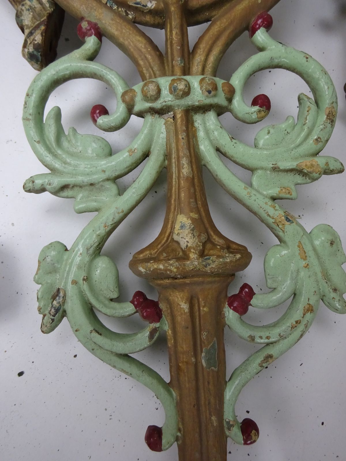 28 Reclaimed Antique Cast Iron Stair Balustrade/Spindles photo Home Decor
