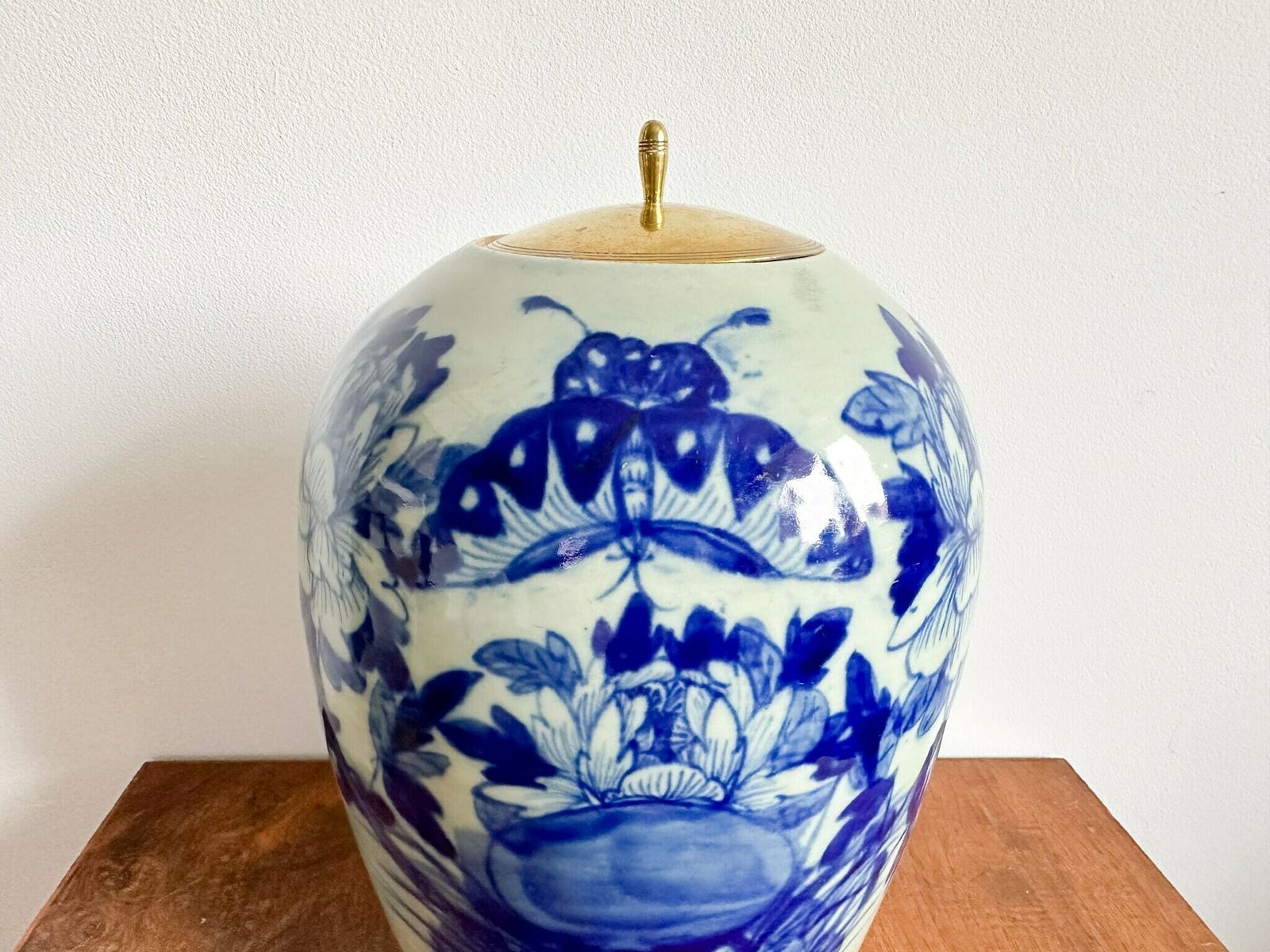 Antique Chinese Lidded Jar, 19th Century Chinese Pot With Lid, 12.5" High, Chinese Vase, Antique Chinese Ginger Jar photo for sale