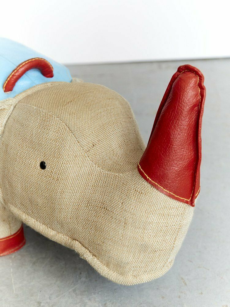 Nossy Plucked Animal By Renate Müller For H. Josef Leven Sonneberg, 1960s photo Art