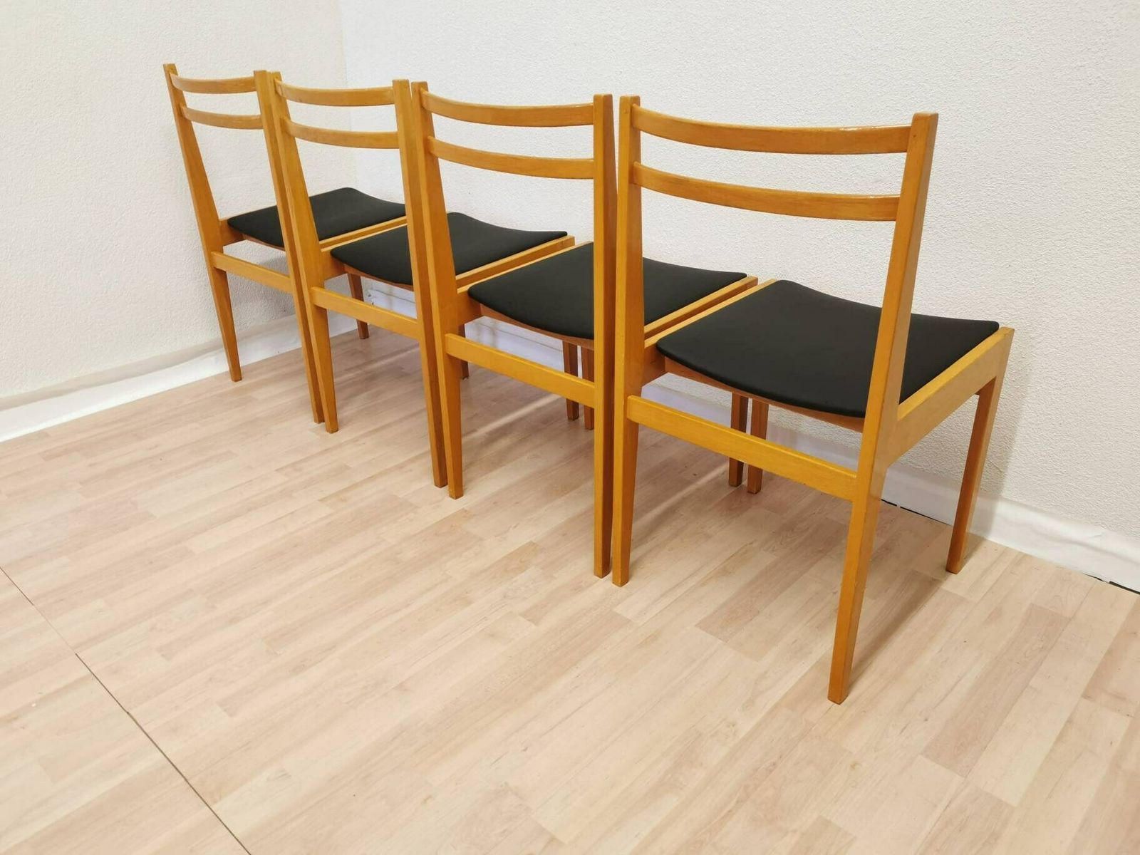 Set Of 4 Vintage Wooden Dining Chairs / Designed By Branko Ursic For Stol Kamnik / 1970s, Yugoslavia / Model 2087 Minimalistic Scandinavian photo for sale
