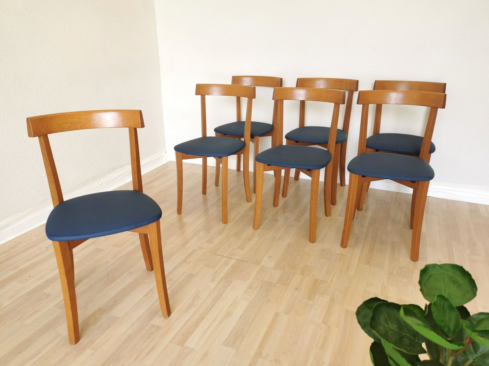 1 Of 7 Vintage Dining Chairs By Calligaris / Italy 1990s / Wooden Dine Chairs With Blue Fabric Seat / Mid Century Italian Design For Bistro