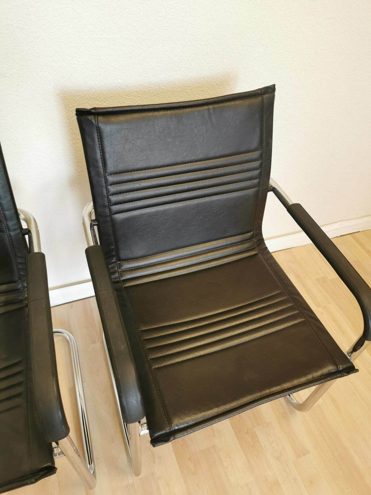 Set Of 2 Rare Vintage Office Chairs / Black Leather Seat / Armrest / Chrome Tubular Base / Mid Century Dining Armchair photo 690.0