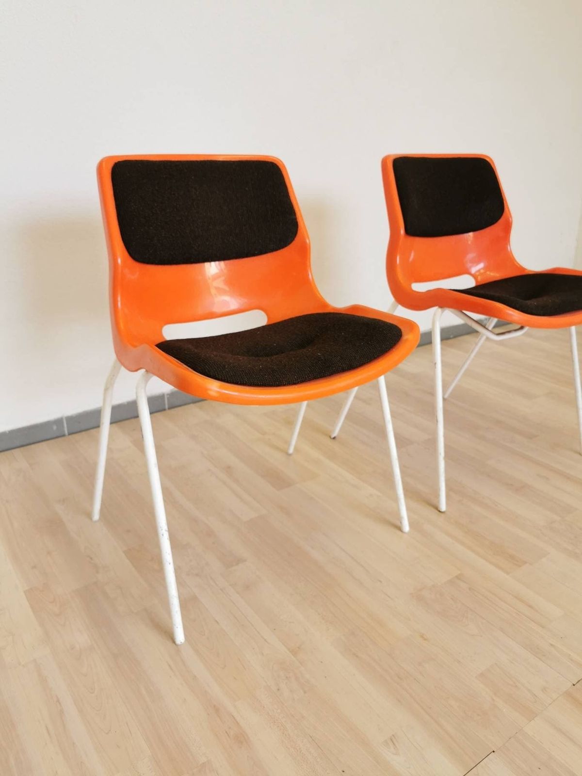 Set Of 2 Vintage Stackable Meblo Conference Chairs / Orange With Brown Fabric / Made By Overman For Meblo / Original Retro Office Chair photo Furniture