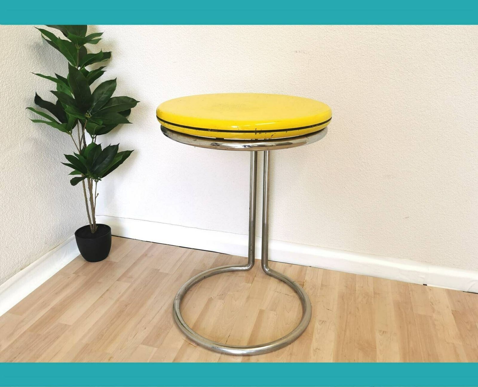 Vintage Yellow Bar Table / Tubular Chrome Table In Bauhaus Style / Mid Century Modern Space Age End Table / High Coffee Round Table / 1970s