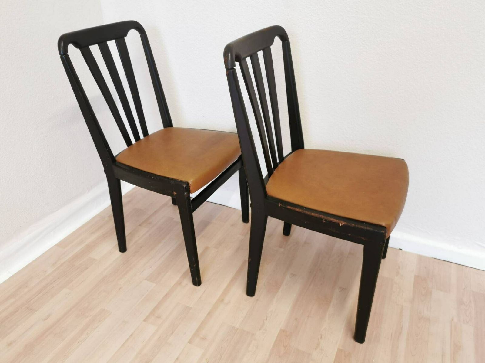 Set Of 2 Vintage Wooden Dining Chairs With Brown Leather Seat / 1970s / Original Lip Radomlje, Yugoslavia / Mid Century / Bistro Pub Bar 70s photo for sale