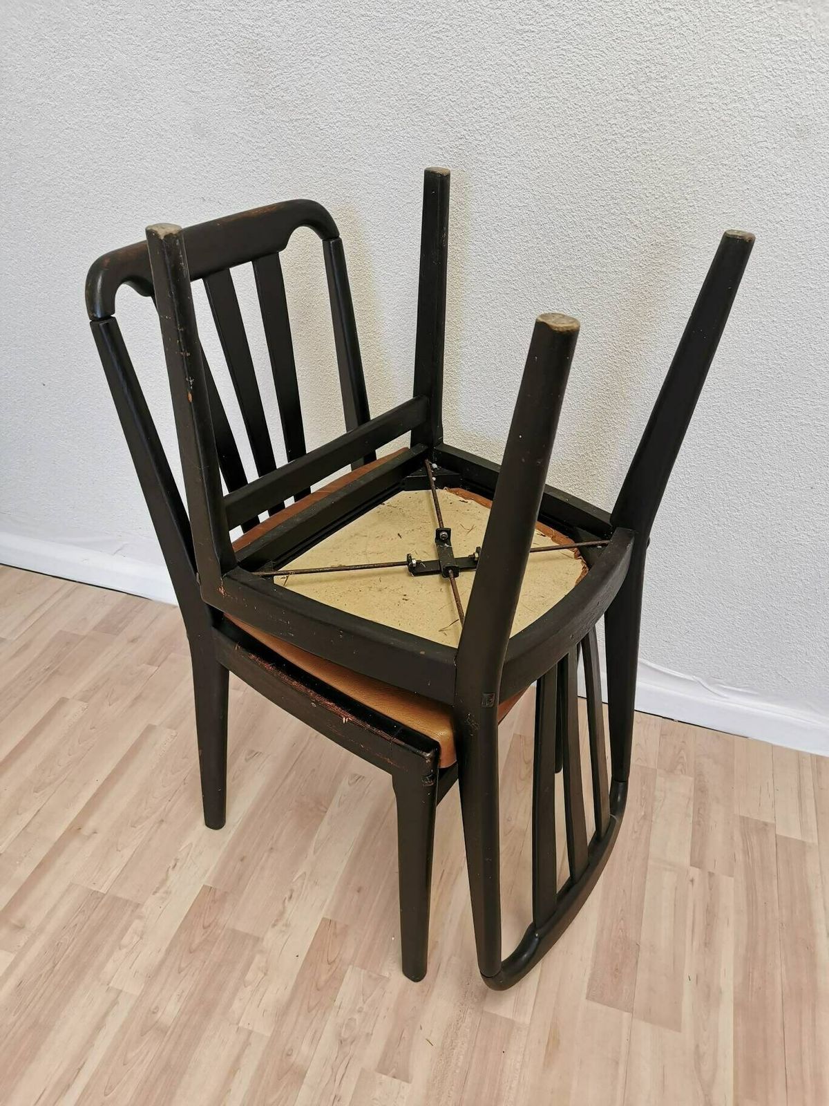 Set Of 2 Vintage Wooden Dining Chairs With Brown Leather Seat / 1970s / Original Lip Radomlje, Yugoslavia / Mid Century / Bistro Pub Bar 70s photo 490.0
