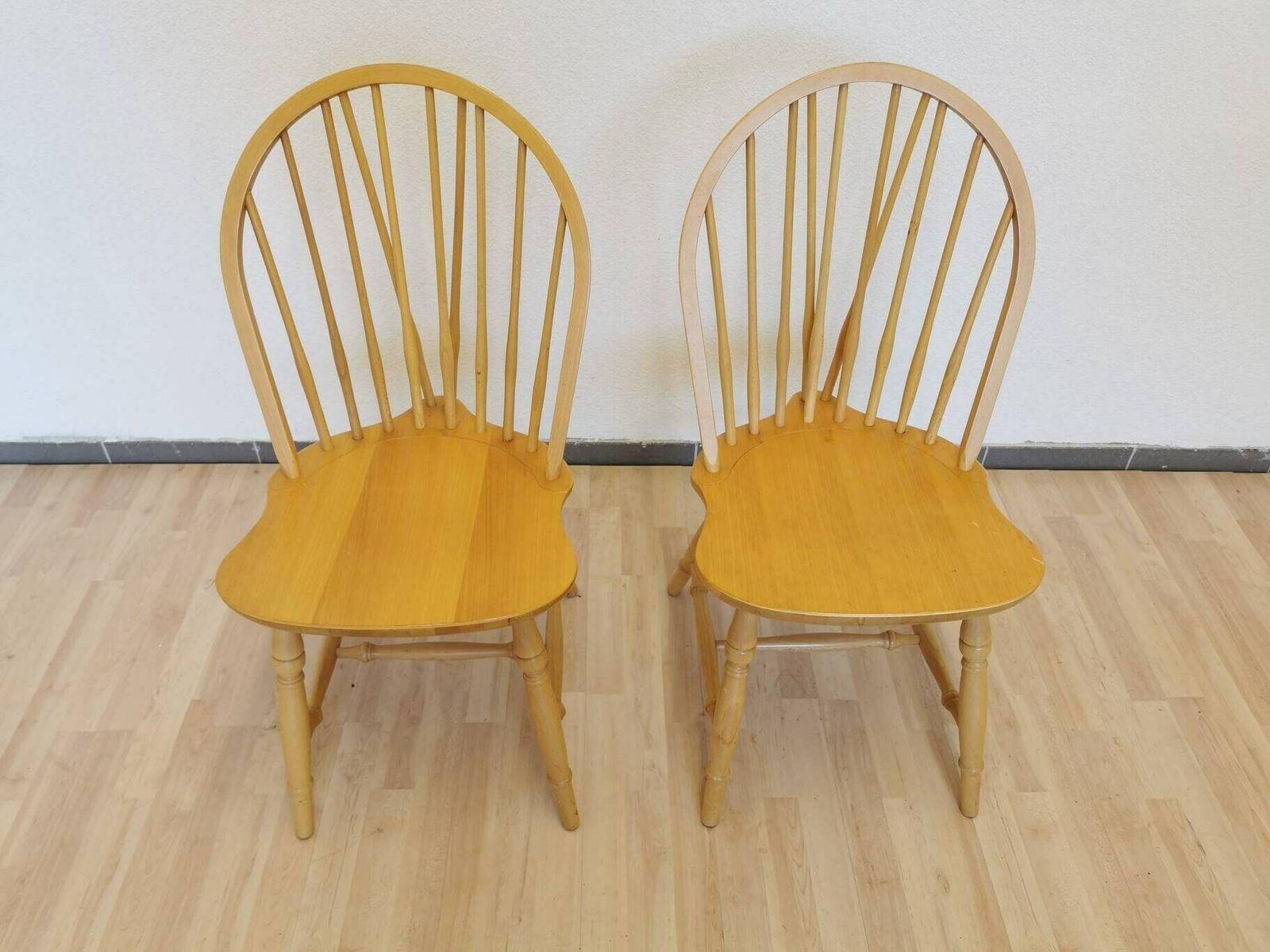 Set Of 2 Vintage Windsor Style Dining Chair photo for sale