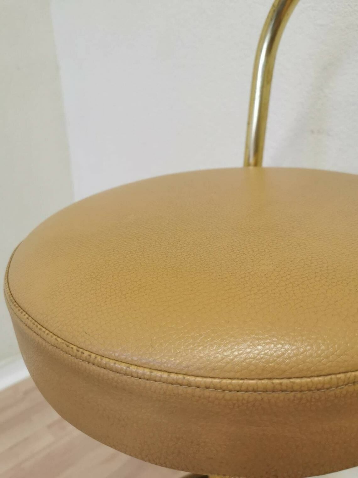 Mid Century Modern Gold Bar Stool / Vintage Elegant Round High Chair / Brass And Leather / 1970s, Italian Design / Classy Pub Stool photo vintage