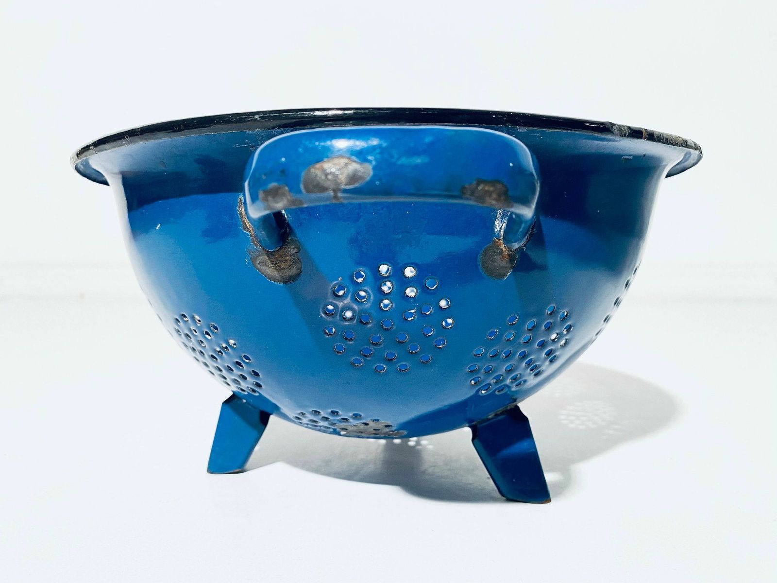 Blue Enamel Kitchen Sieve / Kitchen Colander / 1920s Vintage Decor photo Home Decor