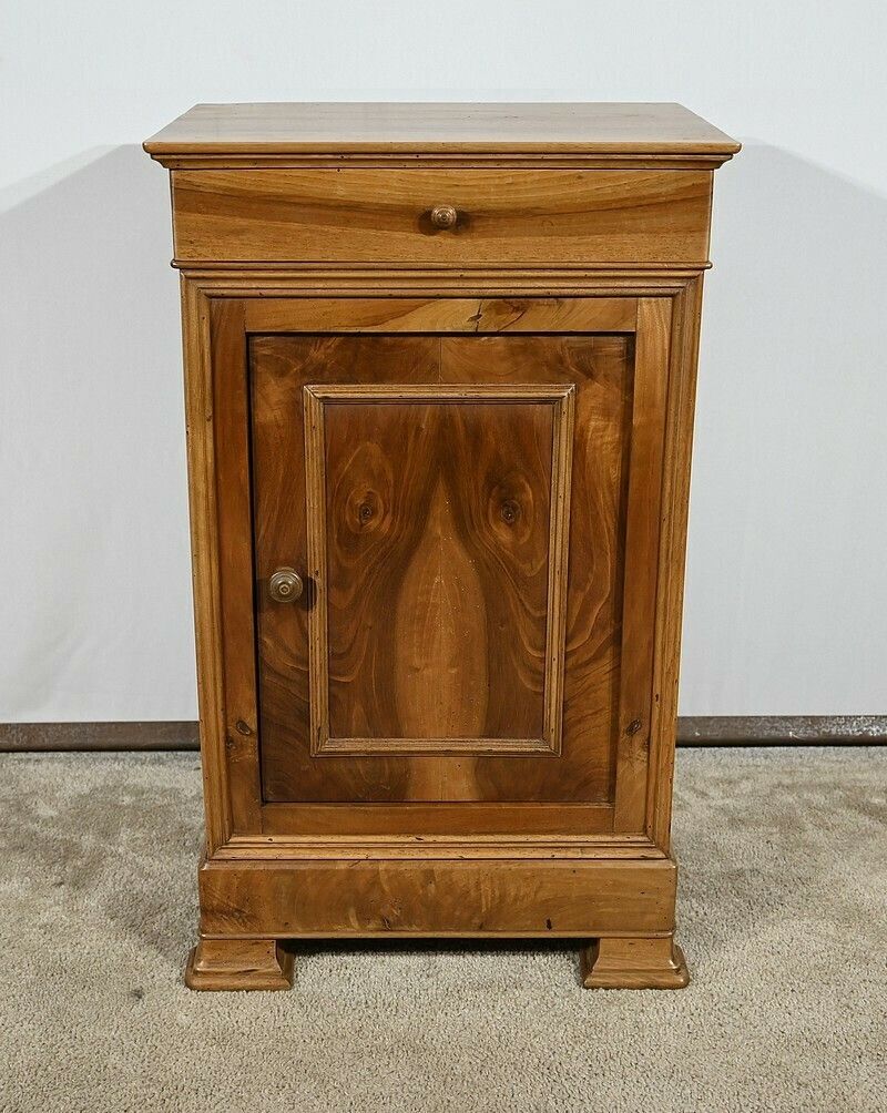 Fine Kernel In Massive Walnut – Late 19th Century