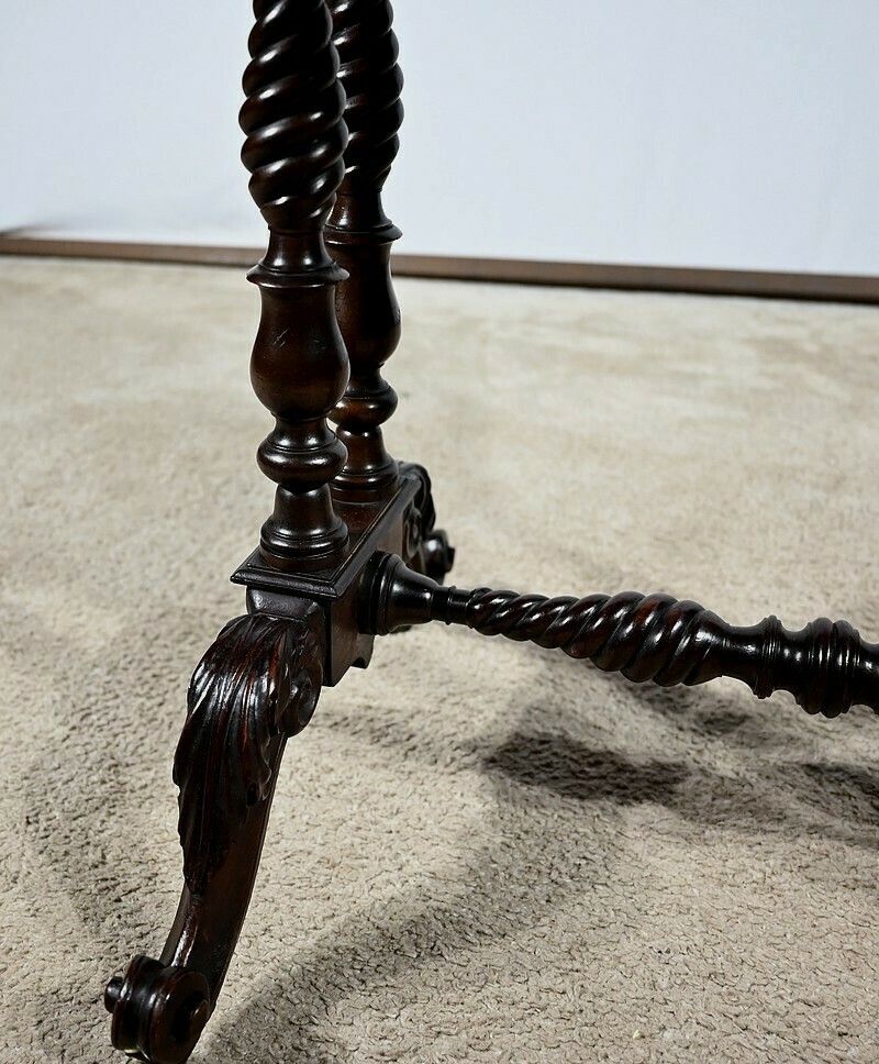 photo vinterior Small Table Hairdresser, Time Restoration – Early 19th Century