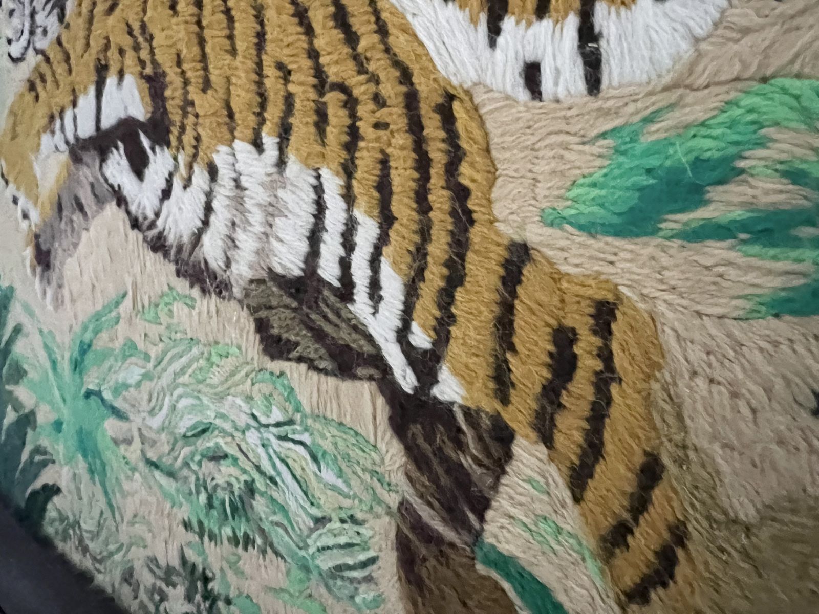 Rare Vintage Tiger Tapestry Black Wood Framed 78cm X 54cm Animal Print Leopard photo vintage