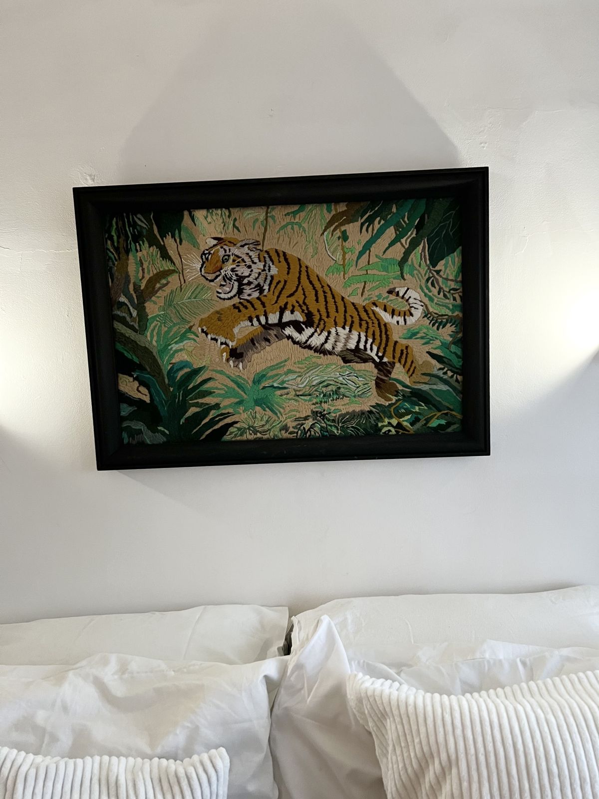 photo furniture Rare Vintage Tiger Tapestry Black Wood Framed 78cm X 54cm Animal Print Leopard