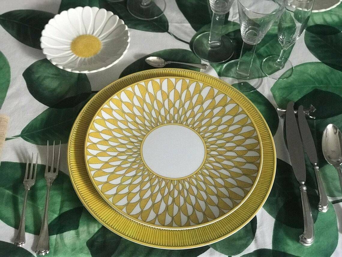 Hermes Under Plates Set Of 2 Soleil D Hermes Setting Place Presentation Plate Signed Wedding Gift Yellow Table Luxury Gift Wedding Gift photo vinterior