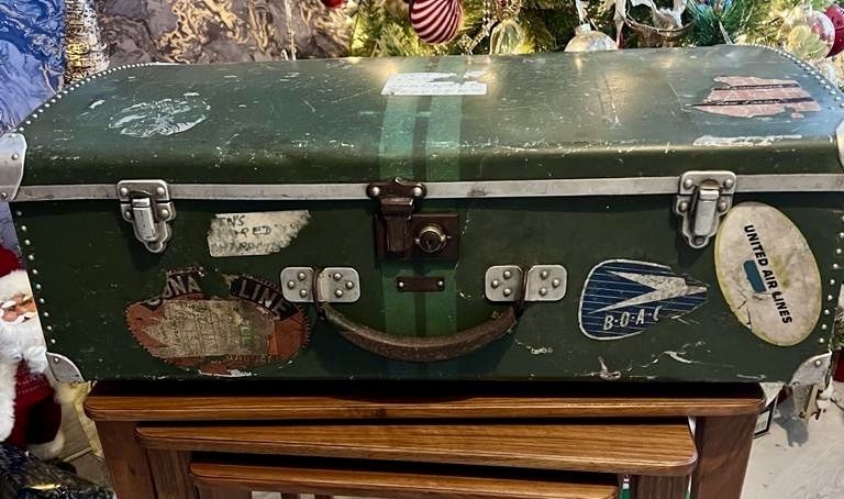 Large Domed Aluminium Suitcase By Heston Aircraft Company photo for sale