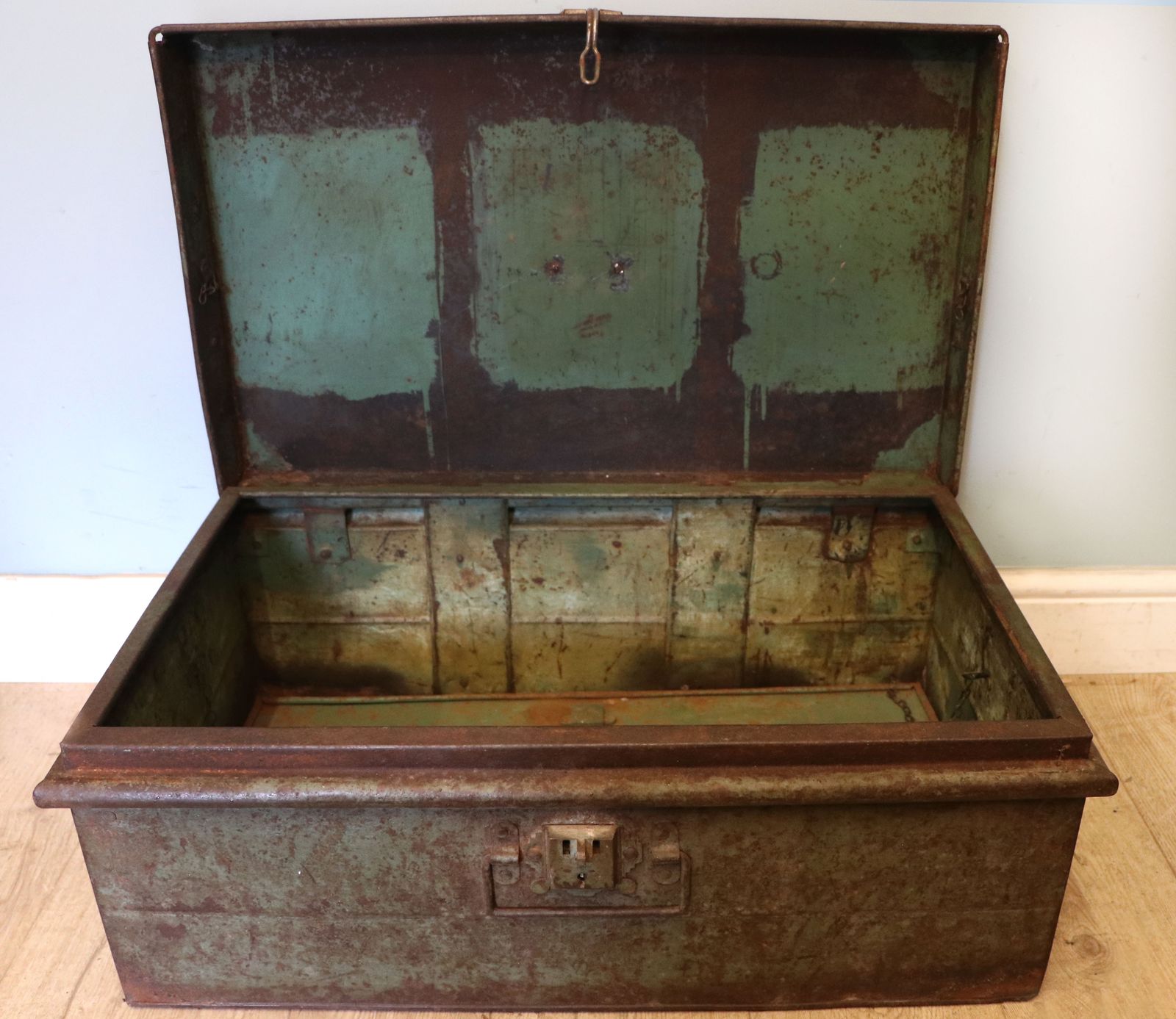 A Lovely Vintage Metal Trunk, Later Sign Written For Land Rover. photo for sale