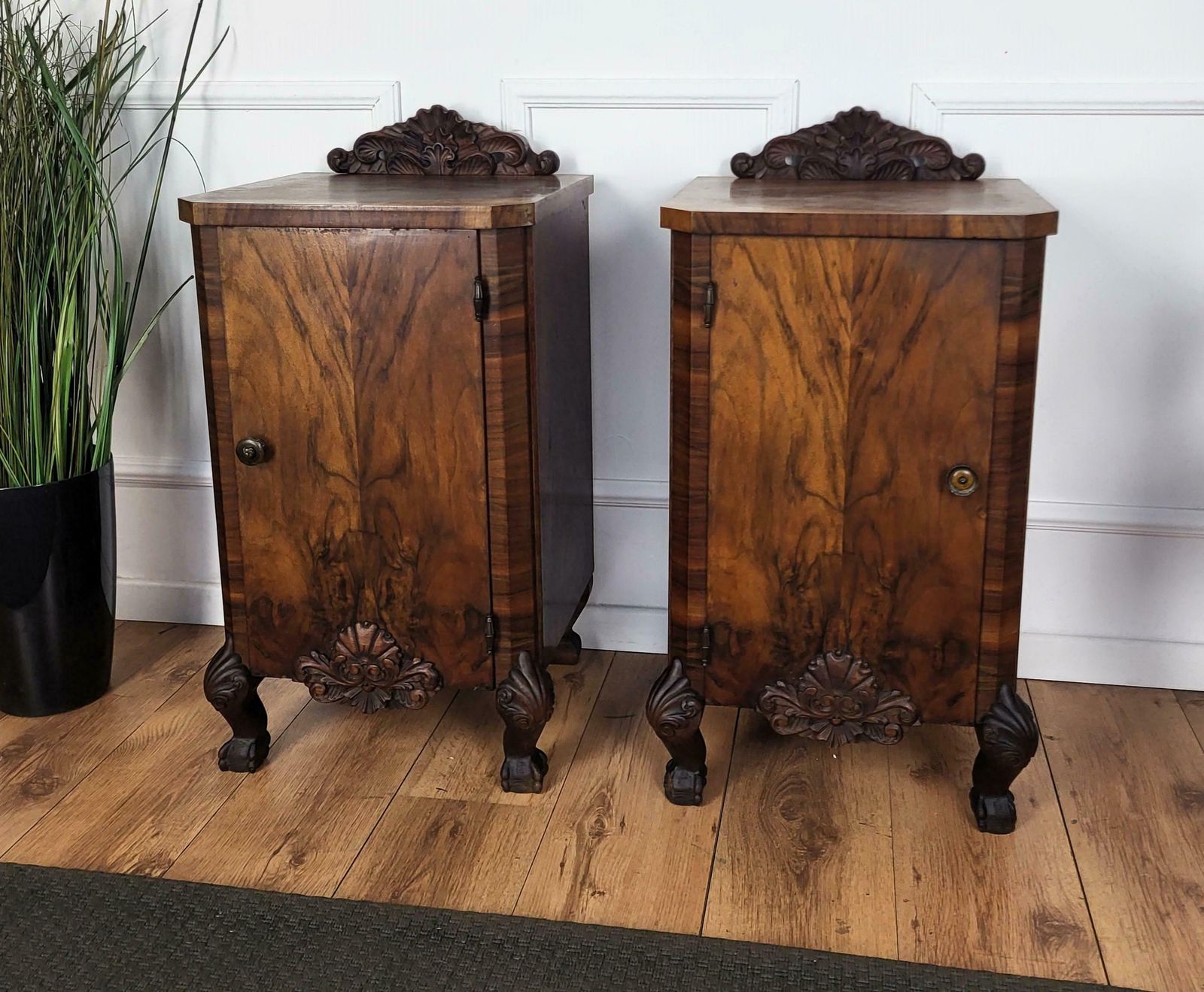 Pair Of Italian Art Deco Night Stands Bed Side Tables In Burl Walnut photo 1415.0