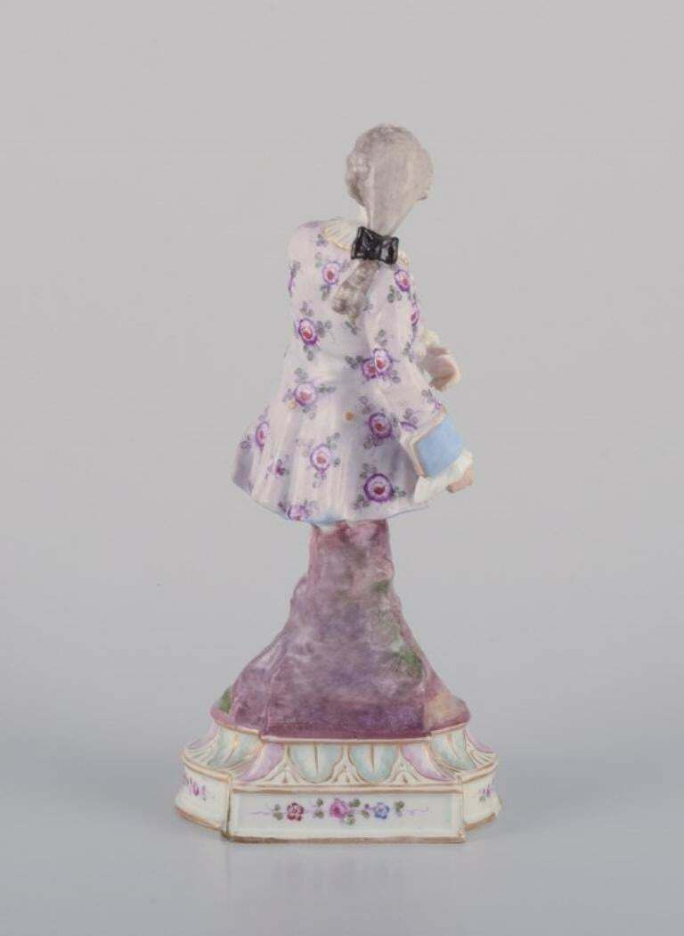 Antique German Porcelain Figurine Of Young Man In Fine Clothes. photo vintage