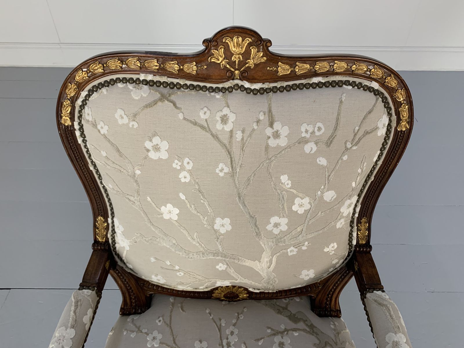 photo vintage Pair Of Theodore Alexander “Spencer House” Armchairs & Table – Rrp £11,000