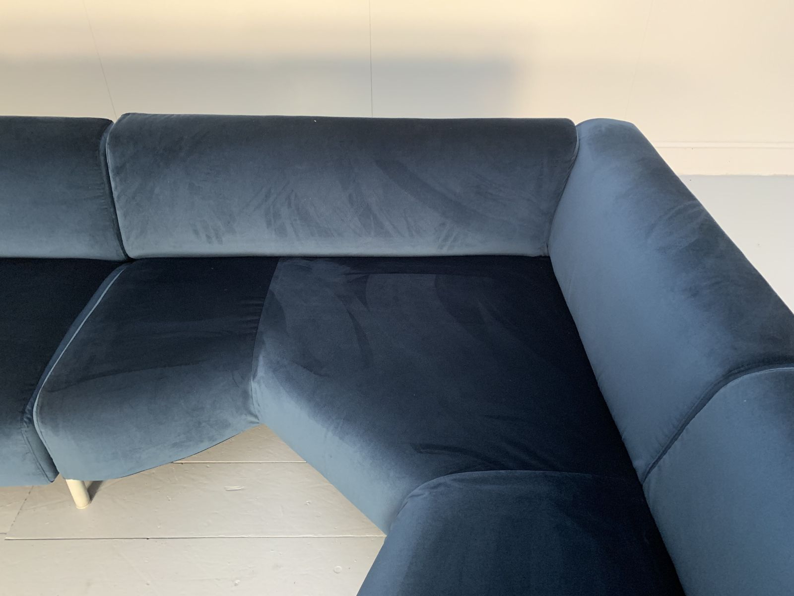 Cassina “250 Met” L Shape Sectional Sofa – In Navy Blue Velvet photo vintage