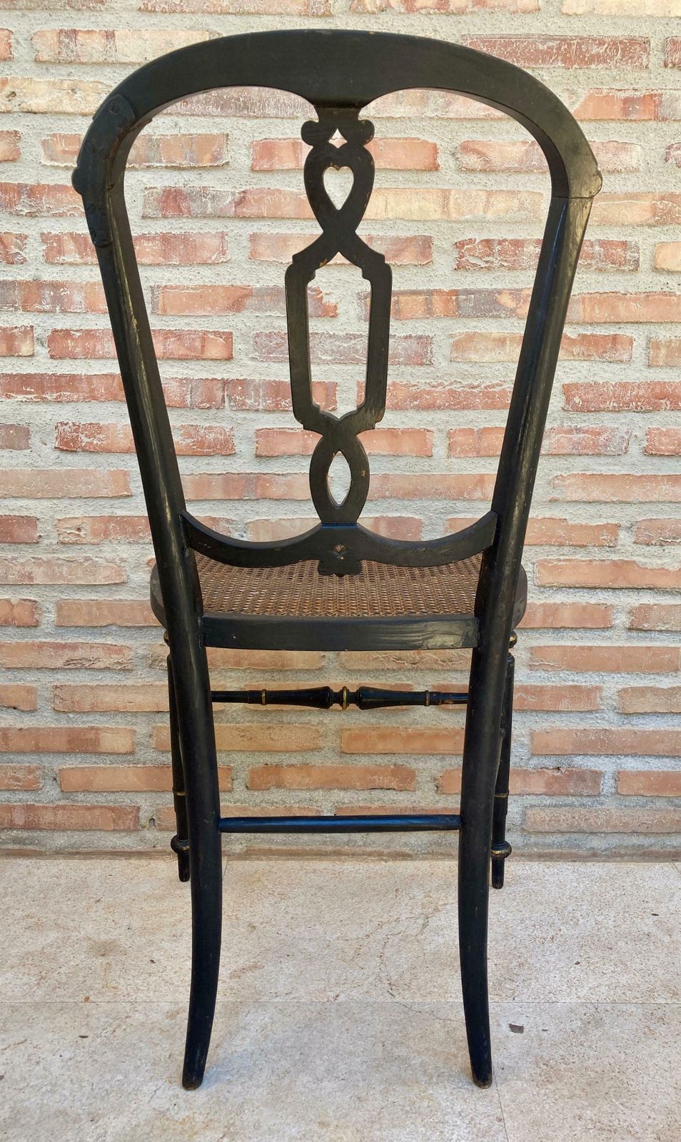 Chaises élisabéthaines laquées noires, 1840, lot de 2 photo vinterior