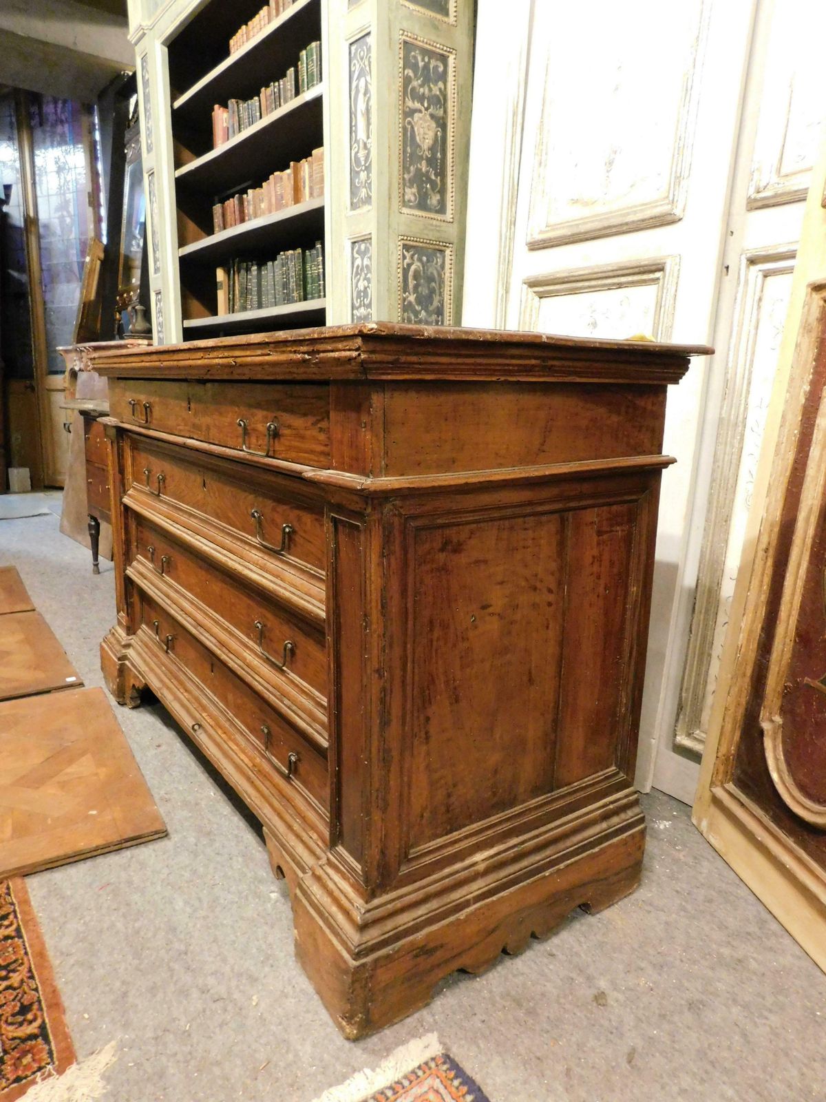 Walnut Chest Of Drawers, Bedroom Chest Of Drawers, Central Italy £4,214.46 photo vinterior