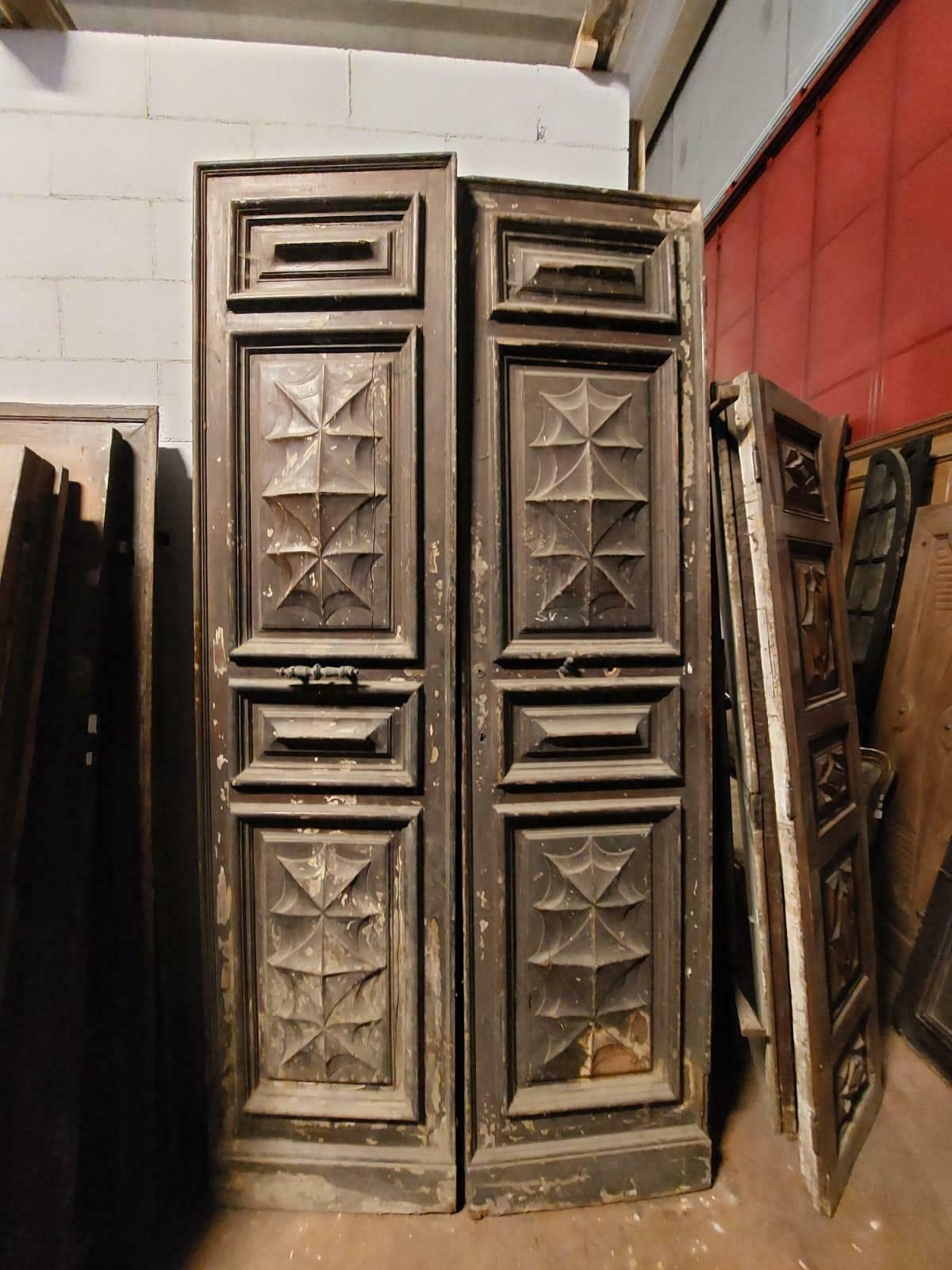 Double Entrance Door In Larch Carved And Lacquered From Turin (Italy) photo for sale