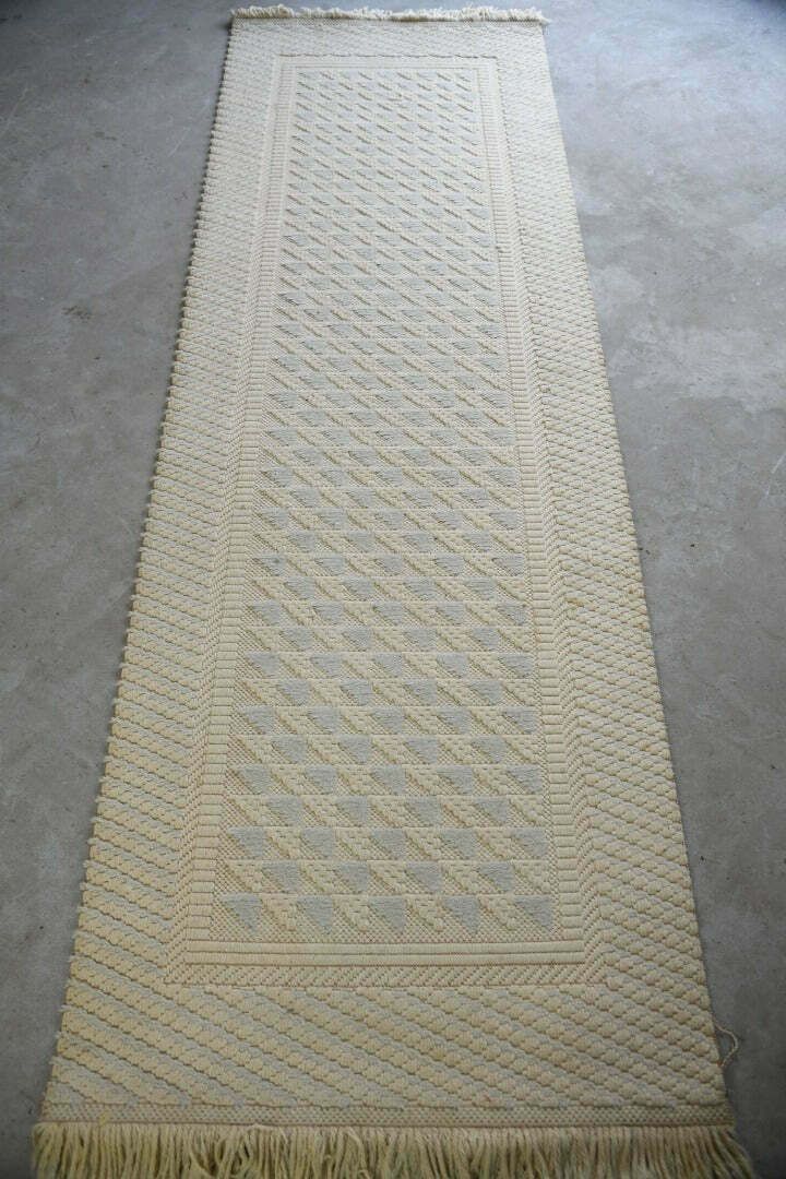 Felpa Pura Vintage Cream Wool Runner Rug photo for sale