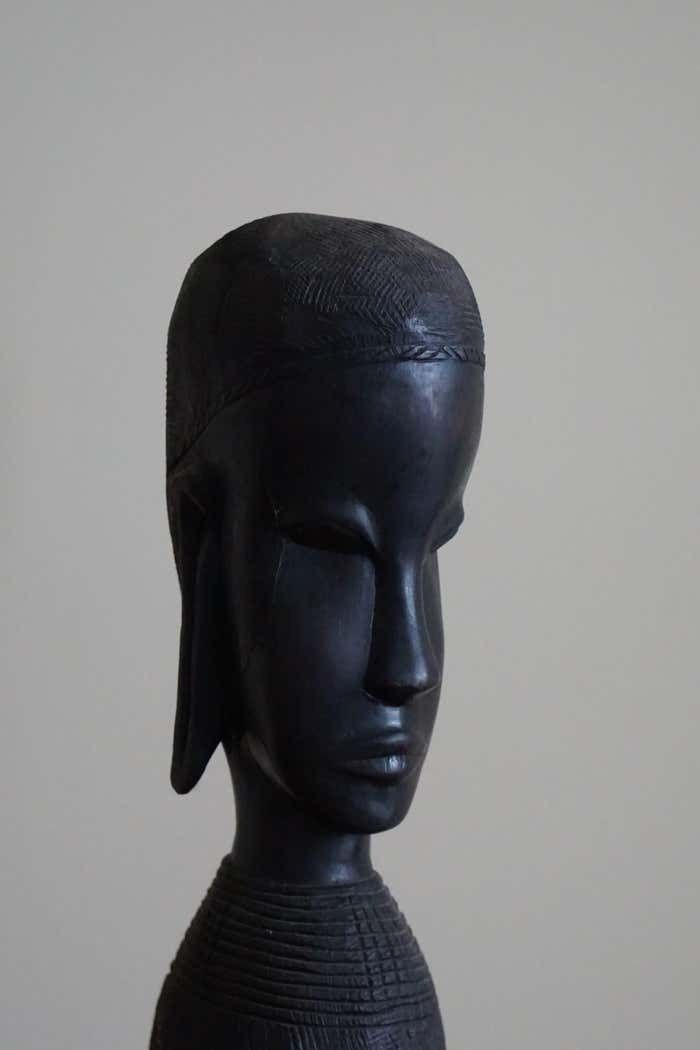 Decorative African Wooden Sculpture, Mid Century, Handcrafted In The 1940 50s photo vinterior