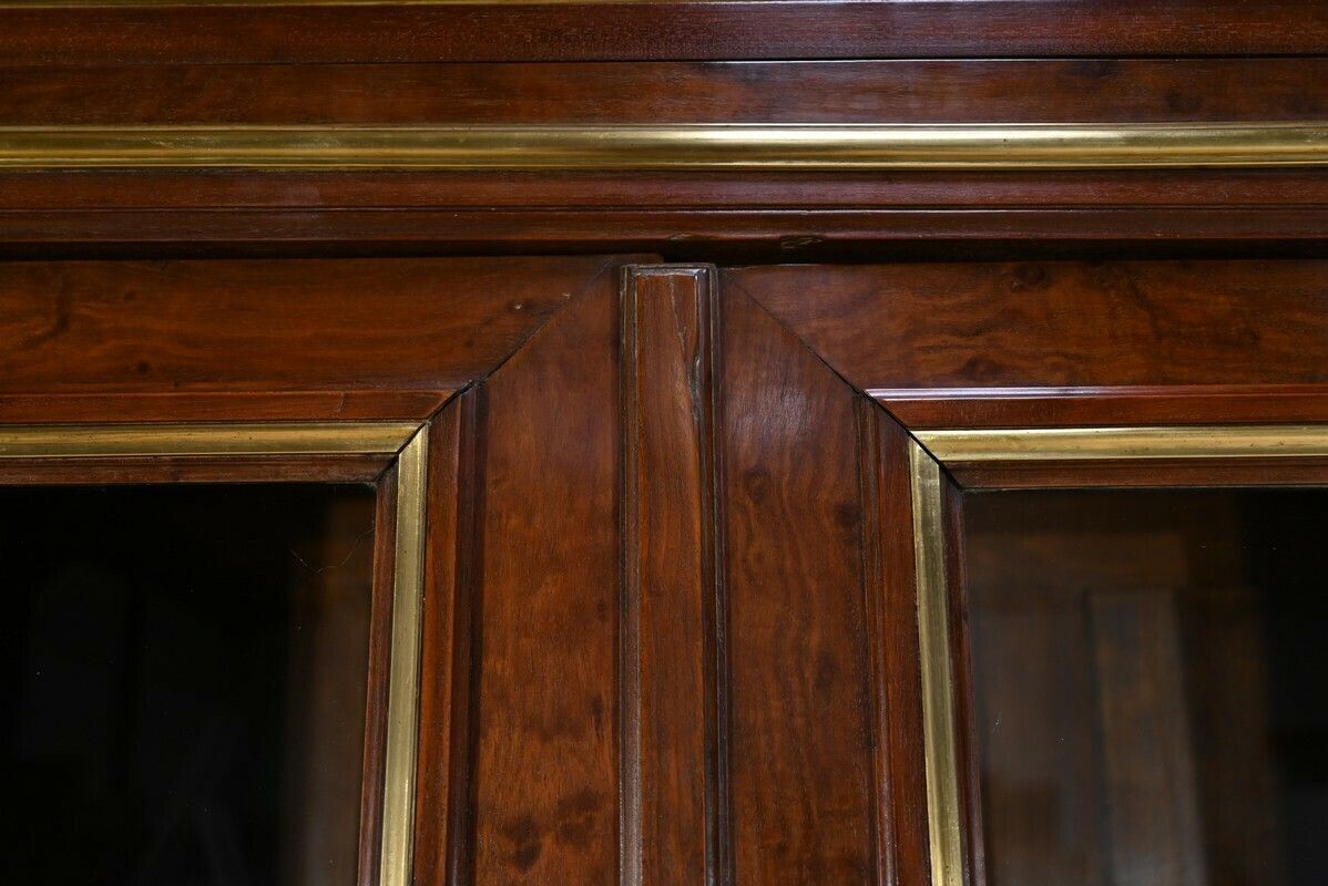 photo vinterior Large Mahogany Bookcase, Louis XVI Style – Mid 19th Century