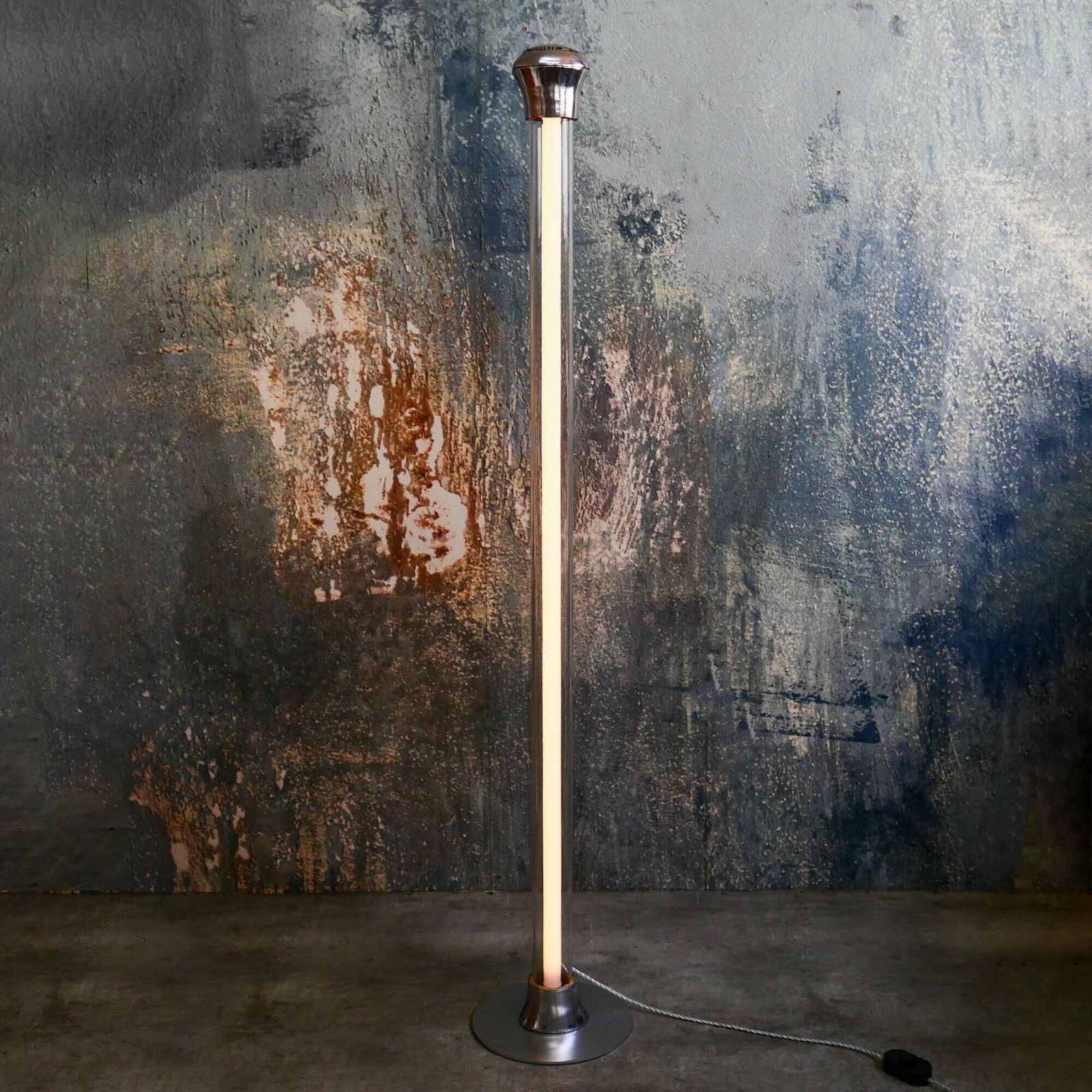 Fluo “Stand Up” – Large Format V2 With Dimmer