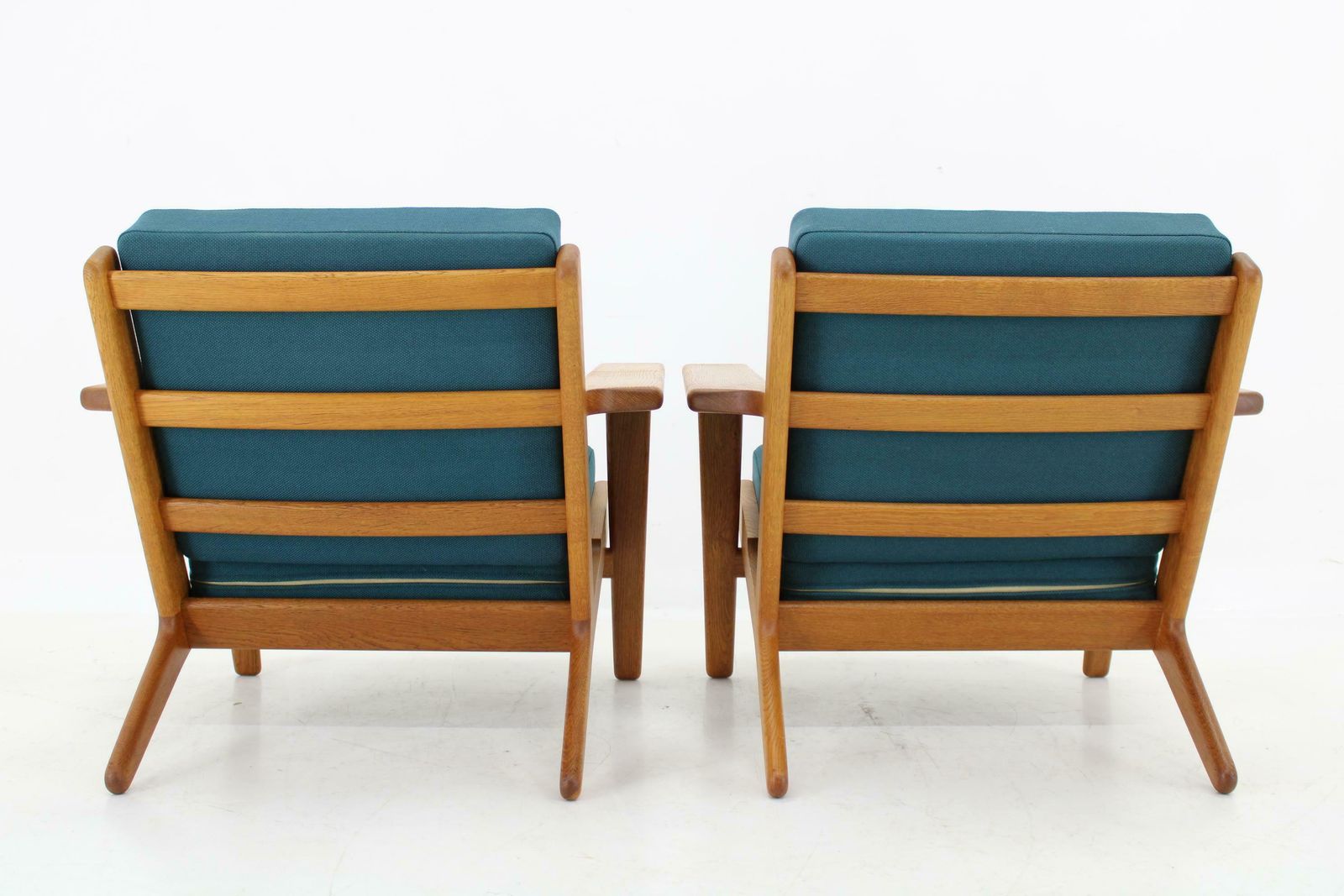1960s Hans J. Wegner Pair Of Ge 290 Armchairs In Oak For Getama, Denmark photo buy