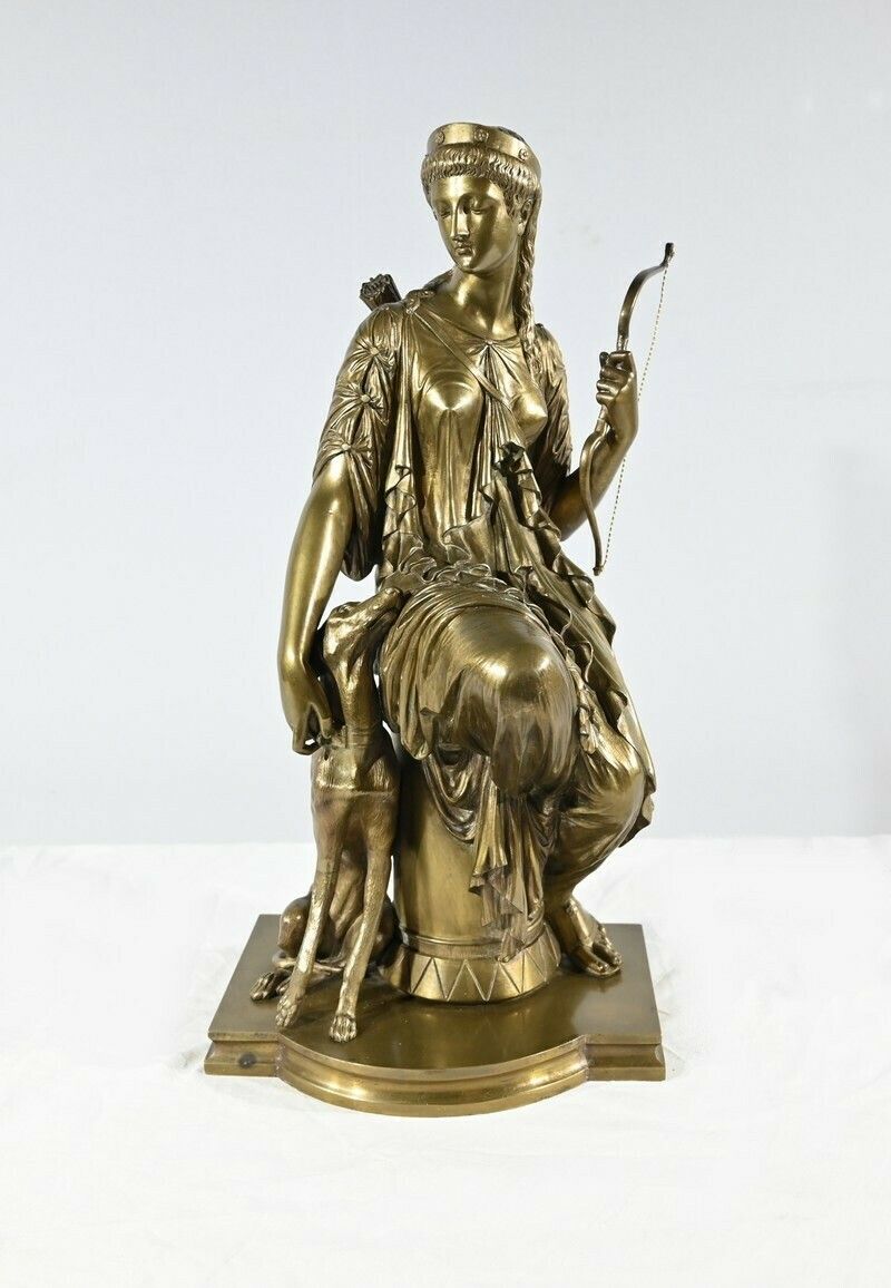 Bronze “Diane The Huntress”, Signed Peiffer – 2nd Part 19th Century photo Art