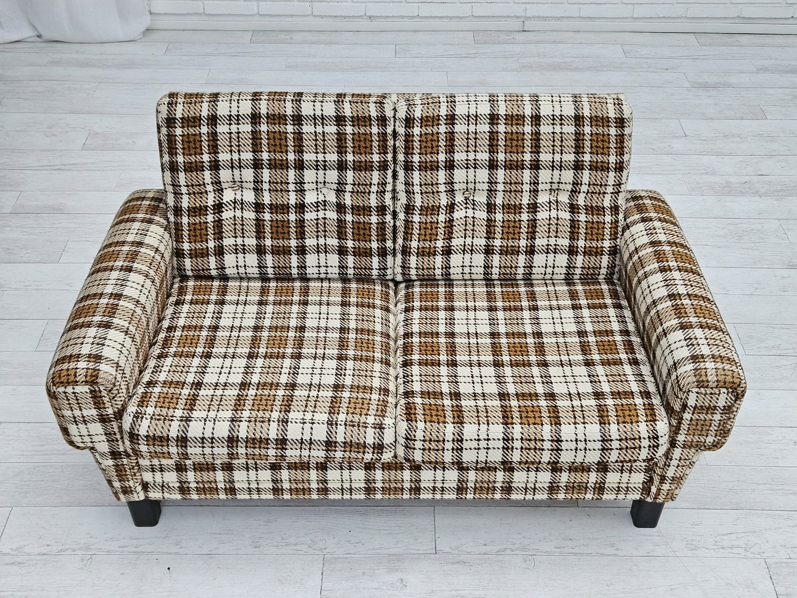 1970s, Danish 2 Seater Sofa, Original Very Good Condition, Furniture Wool. photo vinterior