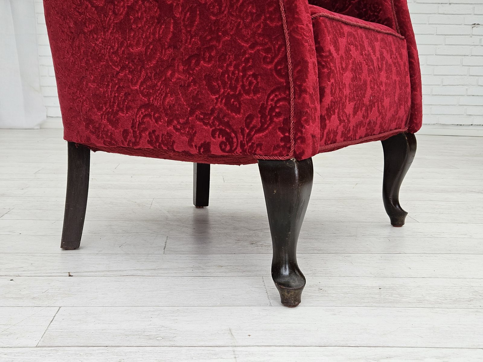 Ca. Jaren 1950, Paar Deense Lounge Fauteuils, Rood Katoen/Wollen Stof, Beukenhout. photo 1870.0