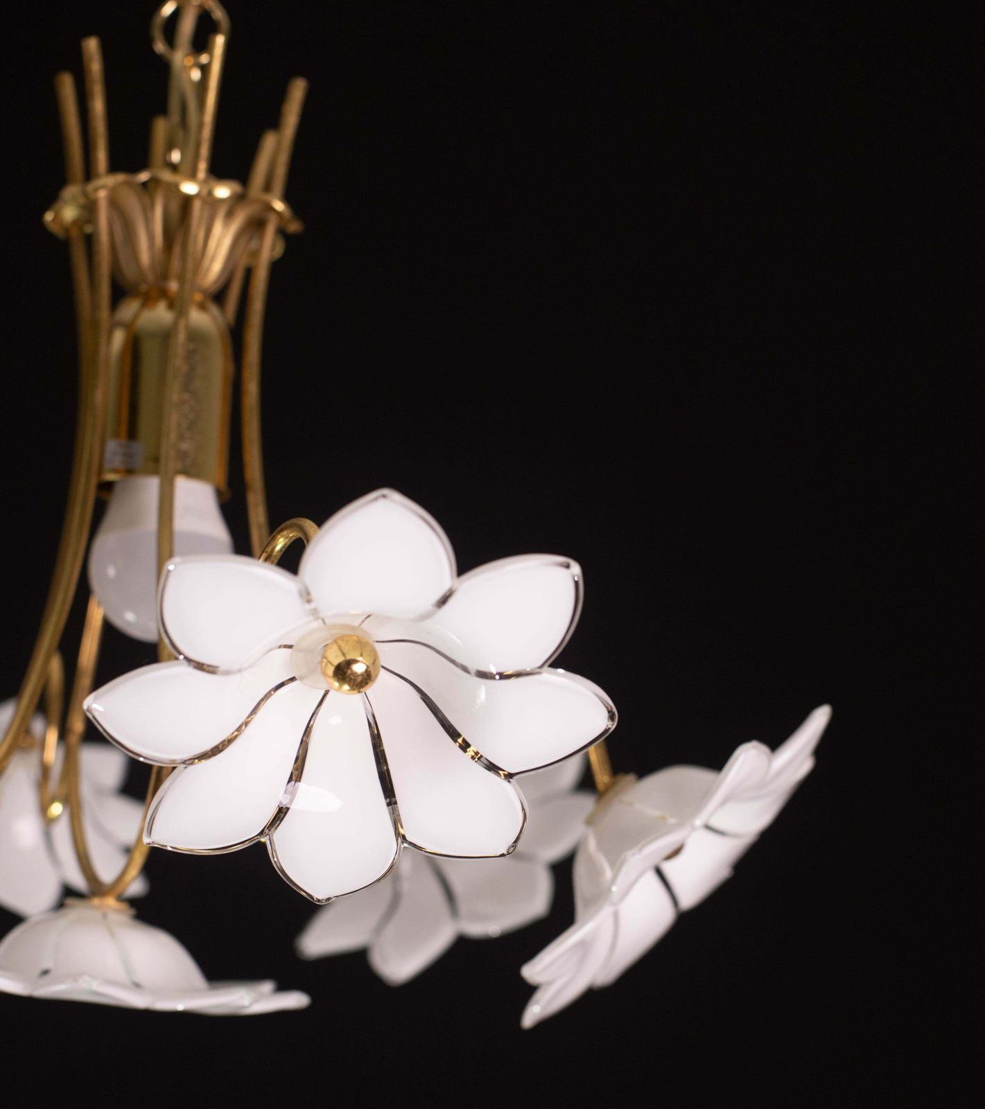 Petite Murano Vintage Chandelier White Flowers, 1970 photo vintage