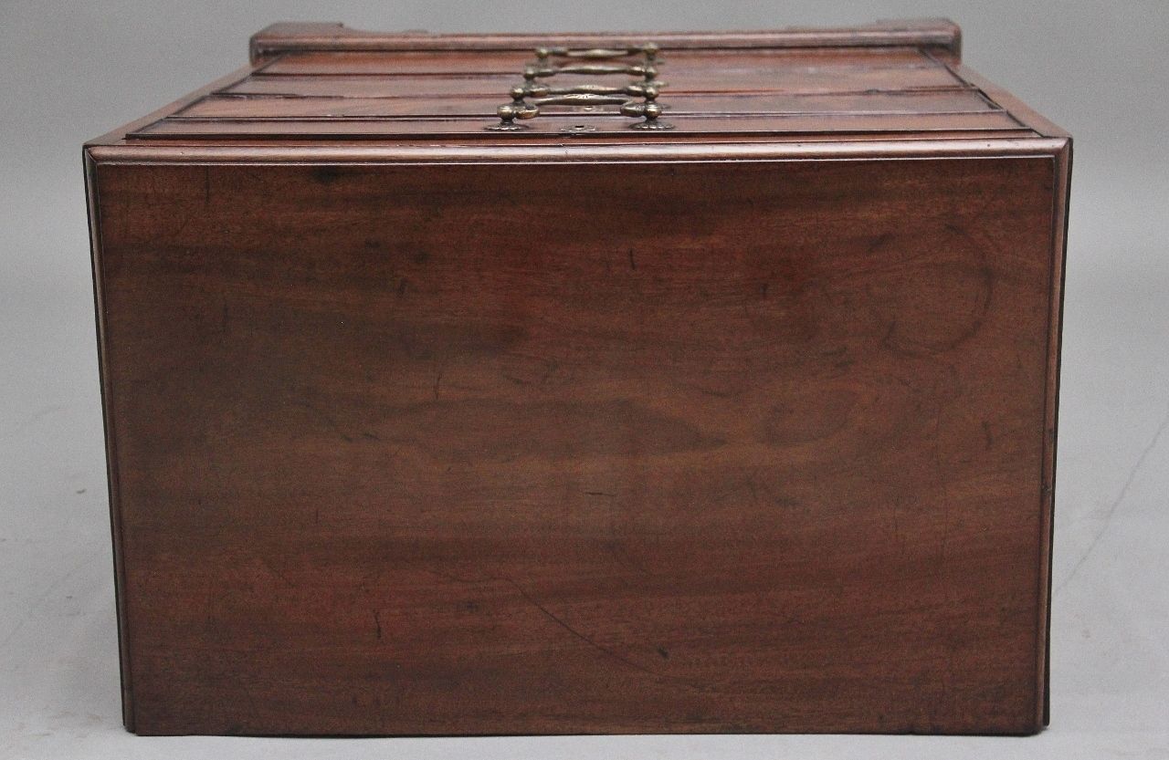 photo furniture 19th Century Mahogany Chest Of Drawers