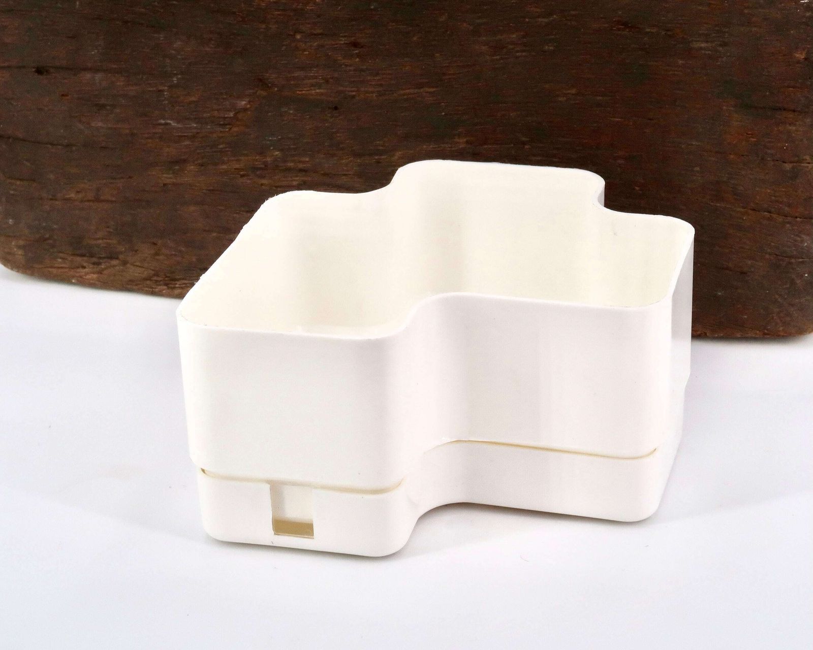Small Vastill Plastic Planter With Water Tank By Michael Mccann, 1970s / White, Plant Cactus, Italian Design
