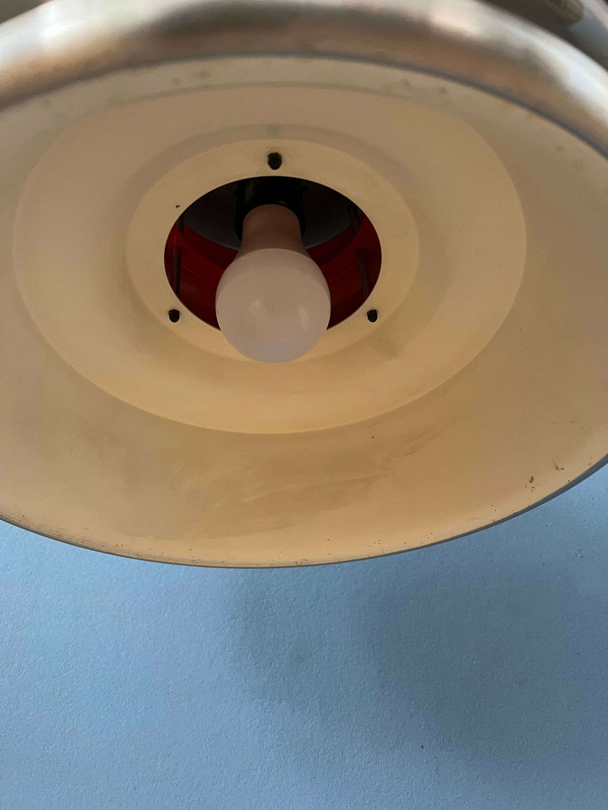 photo furniture Mid Century Space Age Hanglamp Met Rookglas Kap