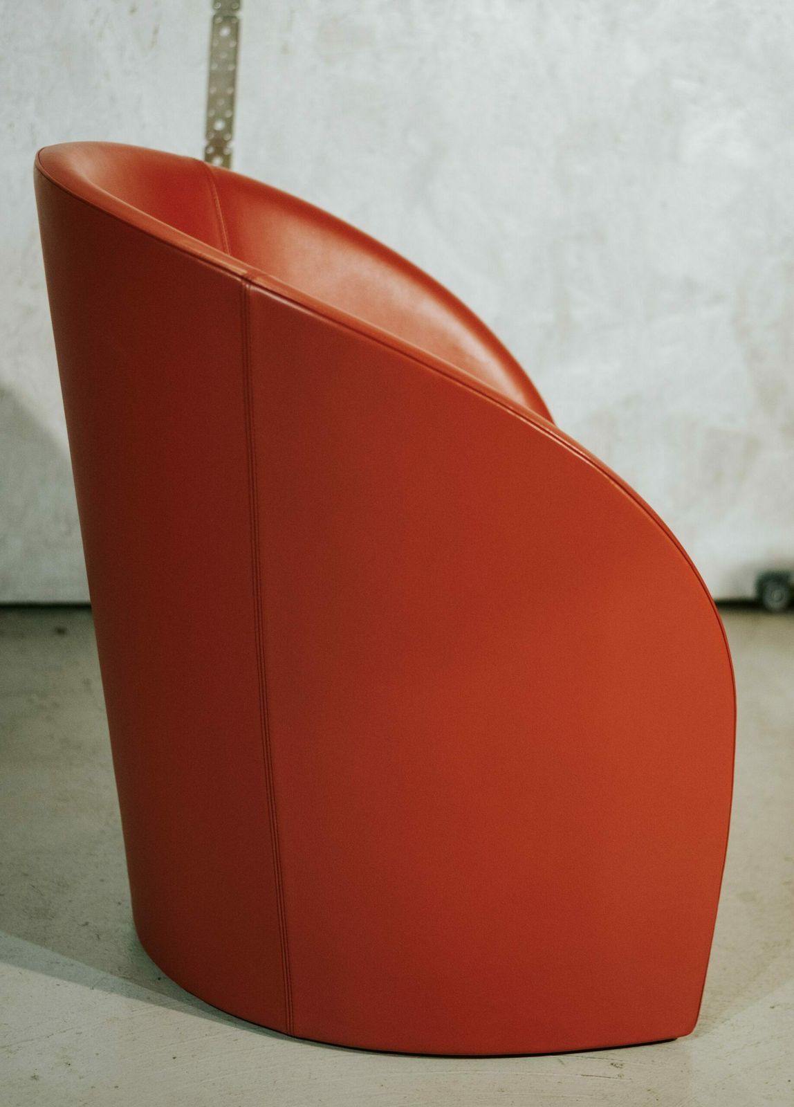 "Intervista" Lounge Chair By Massimo And Lella Vignelli For Poltrona Frau, Italy 1989 photo for sale