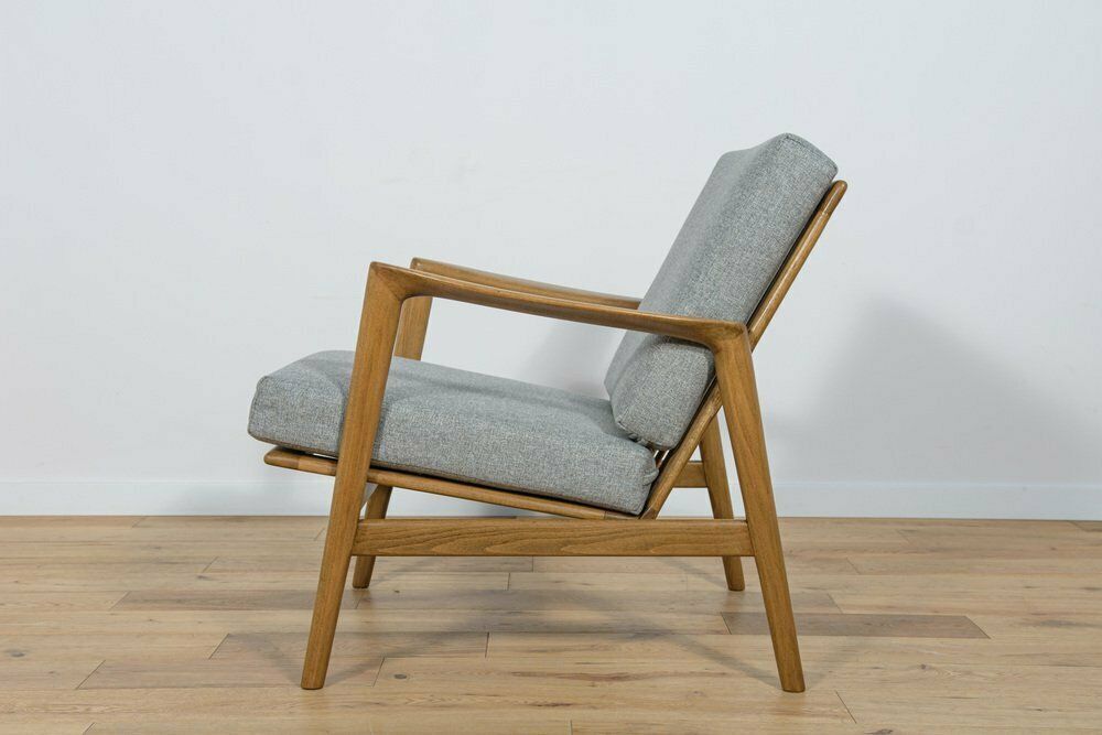Model 300 139 Armchair From Swarzędz Factory, 1960s photo 743.0