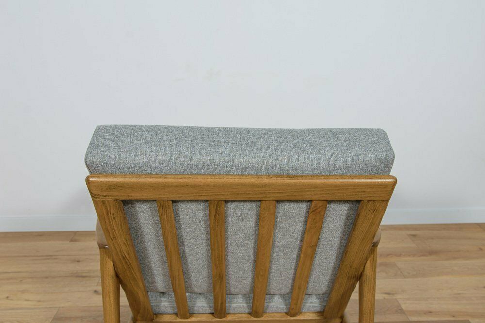 Model 300 139 Armchair From Swarzędz Factory, 1960s photo vintage
